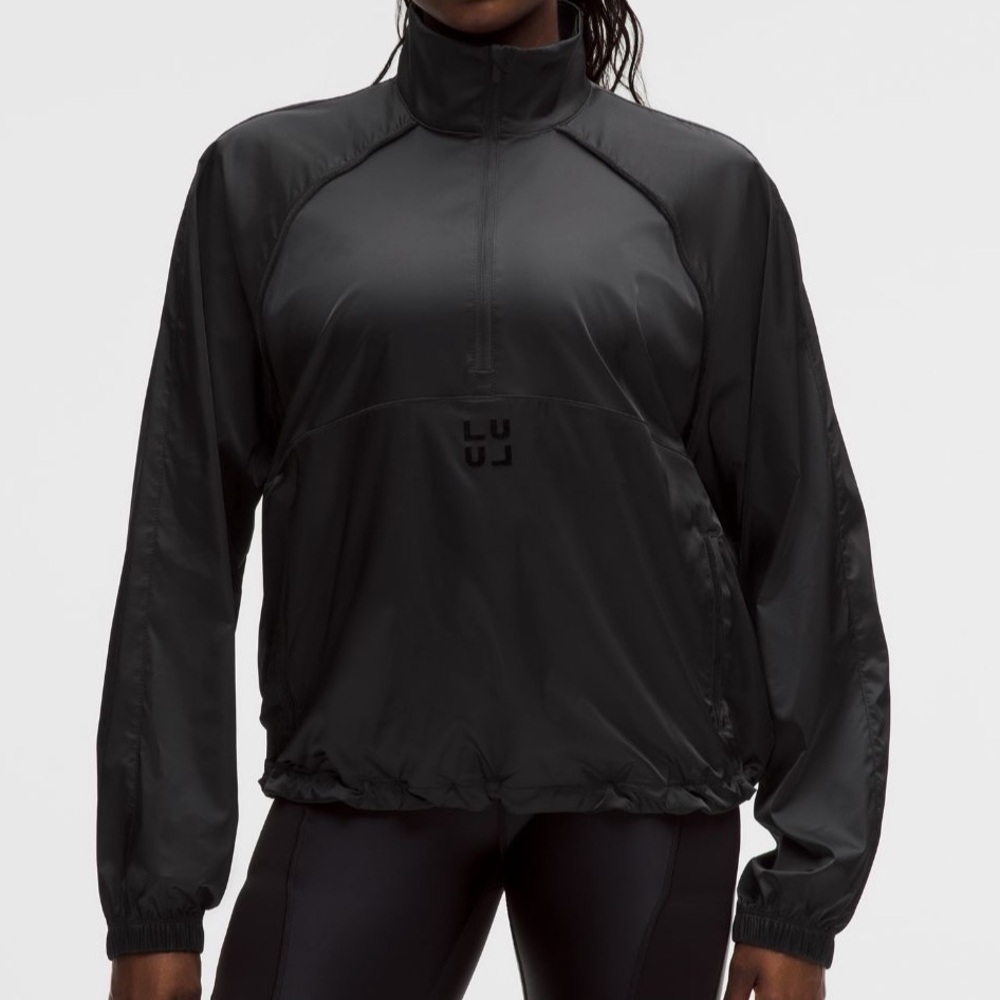 NWT Lululemon Stretch-Satin Flocked Training Jacket Black size Medium 8 or 10